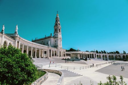 Fátima Batalha Nazaré Óbidos – Full Day Group Tour Hotel Pick Up