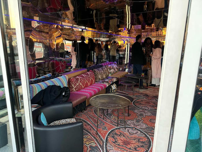 RubyRosa Decor