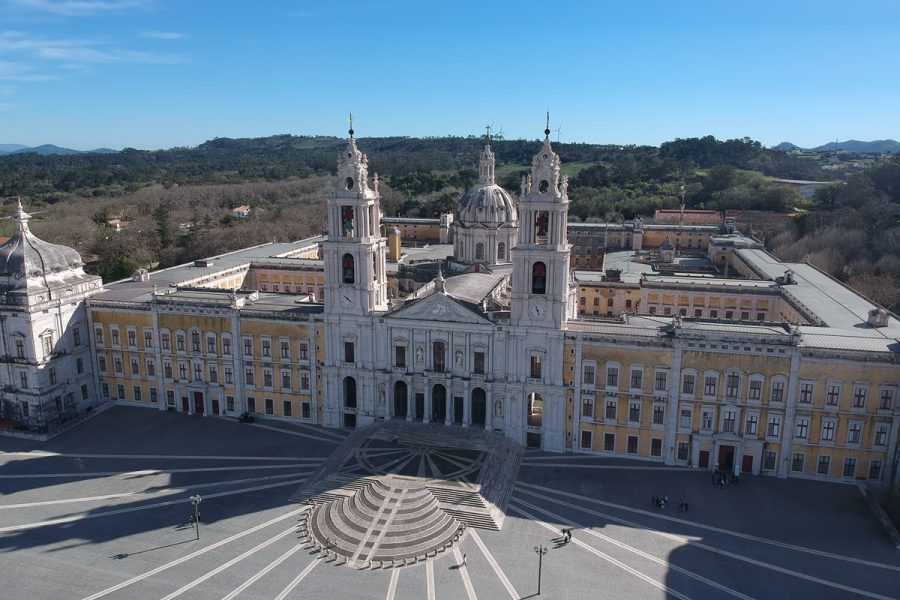 Royal Palaces: Queluz and Ericeira, Surfing Coeast and Coastal Cliffs Small Group Tour