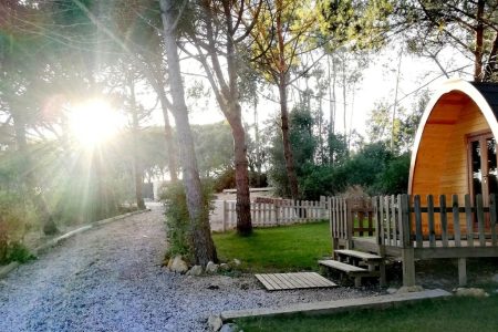 7 Best Camping & Glamping Spots Near Lisbon for a Budget Getaway